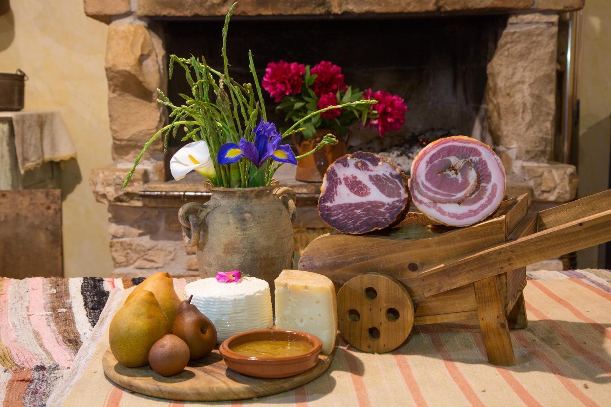 Agriturismo Terra E Sapori Campodipietra Buitenkant foto
