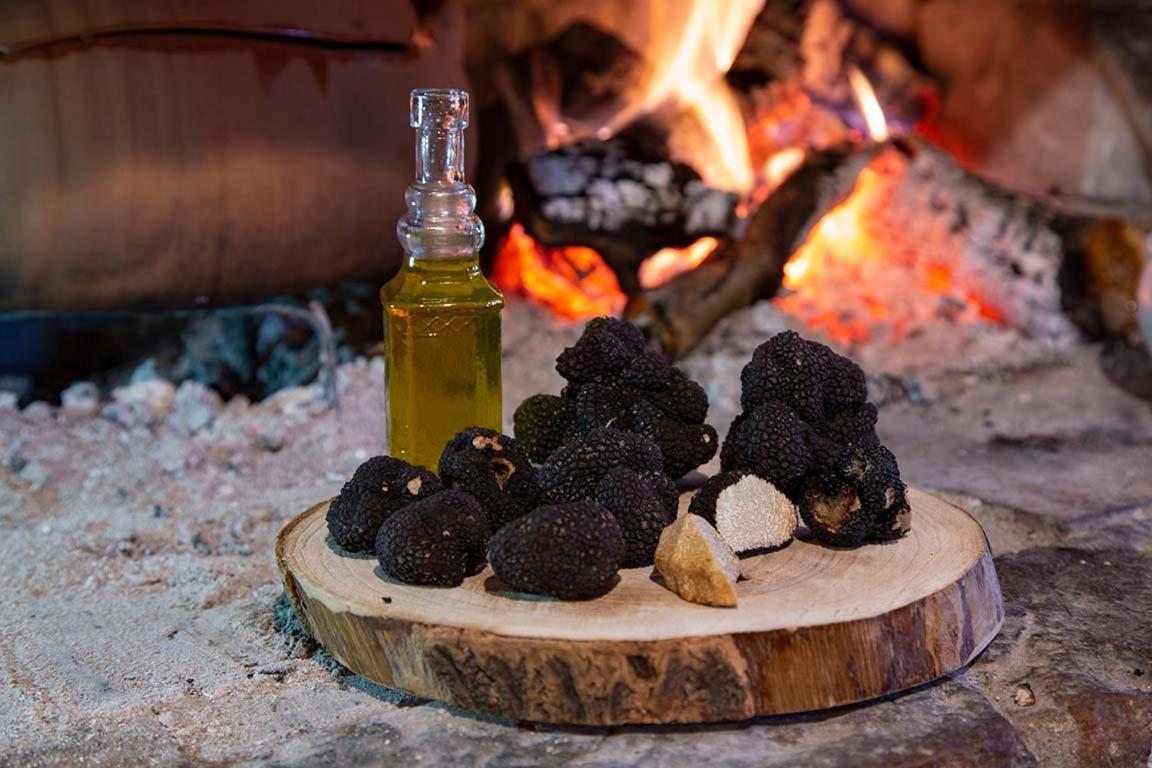 Agriturismo Terra E Sapori Campodipietra Buitenkant foto