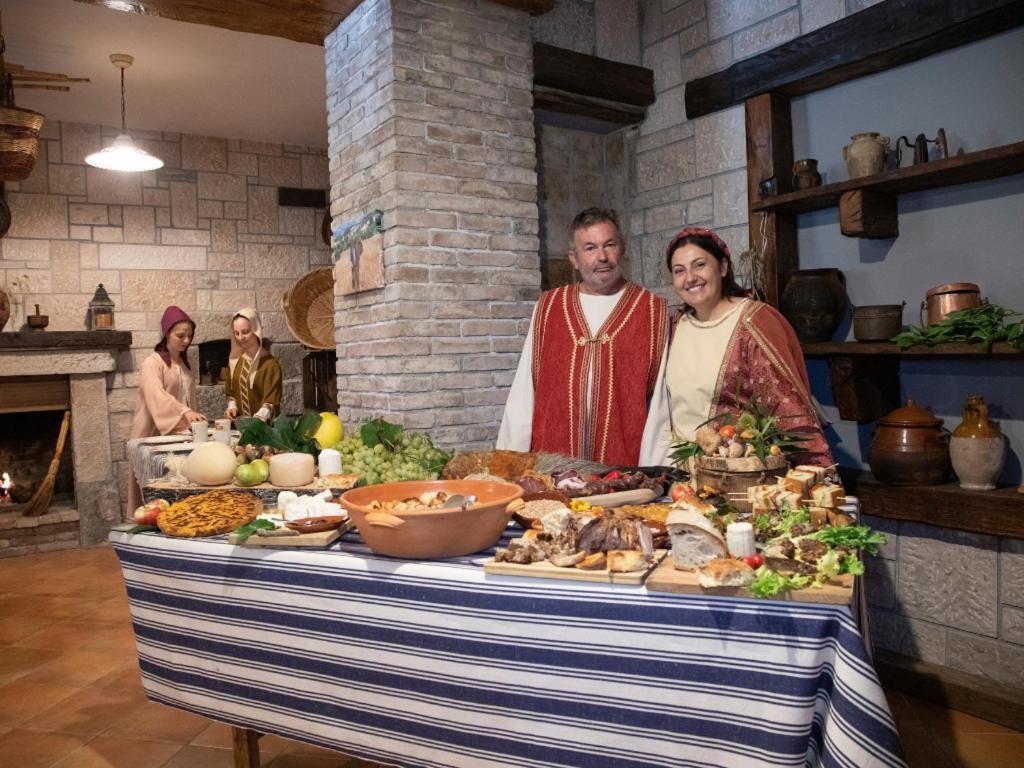 Agriturismo Terra E Sapori Campodipietra Buitenkant foto